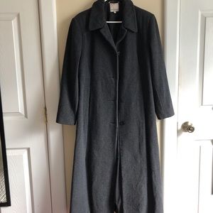 Vintage Anne Klein 100% Wool Coat!!